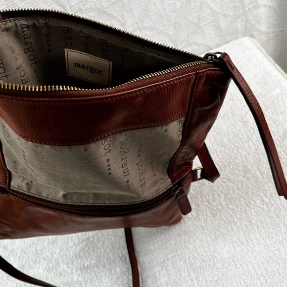 Margot New York Brown Anthropologie Leather Fold Over Crossbody Bag Purse STAIN - Picture 4 of 16